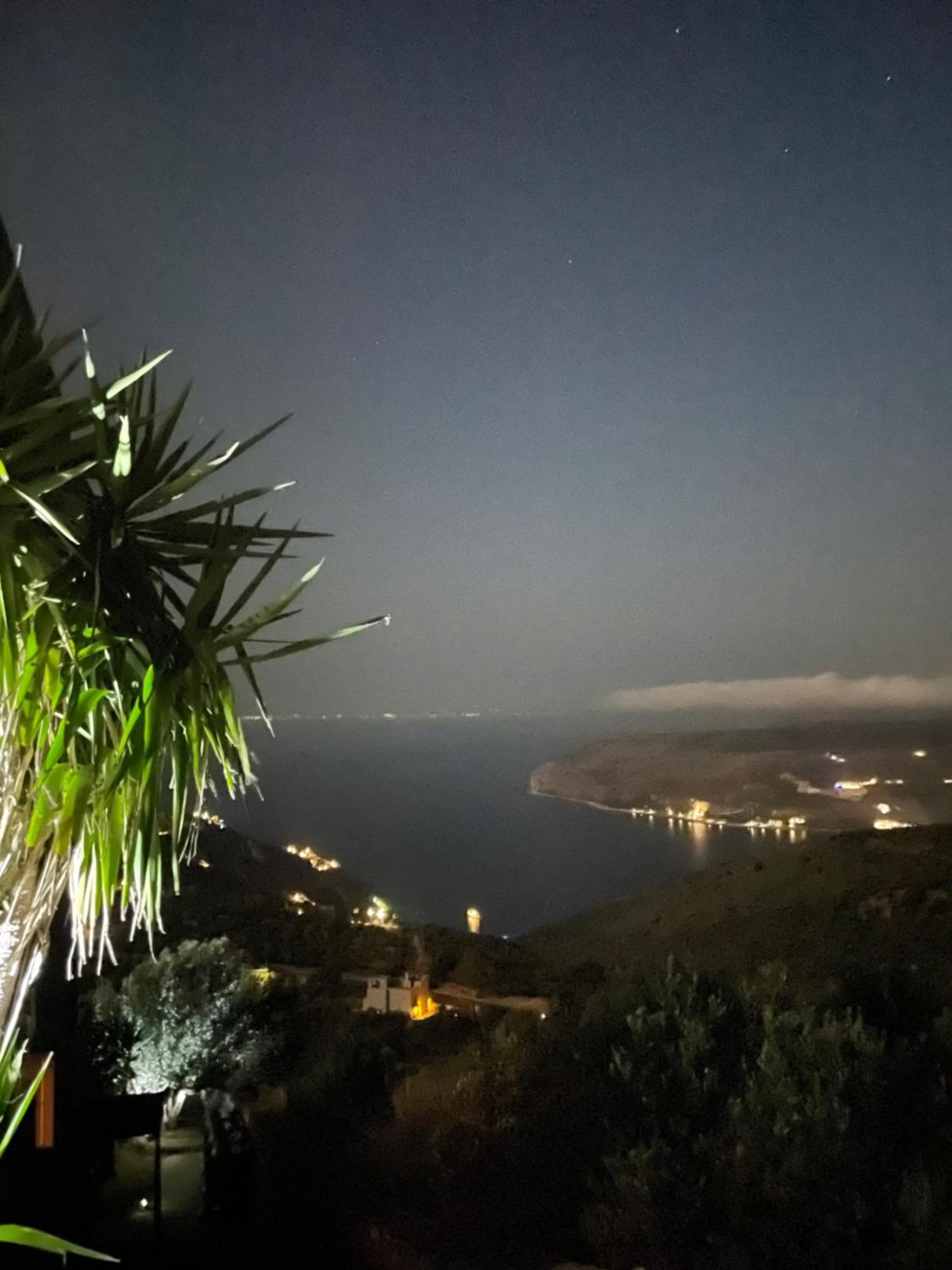 Πύργος Παραδοσιακός Με Μαγευτική Θέα - Villa Traditional Tower With Amazing Sea View Areopoli Bagian luar foto